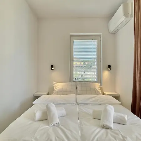 Carina - Private - Bsr - 1 *