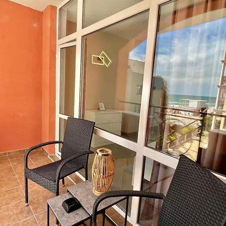 Апартаменти Carina - Private - Bsr - 1 Сонячний Берег