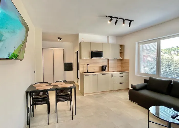 Carina - Private - Bsr - 1 Appartement